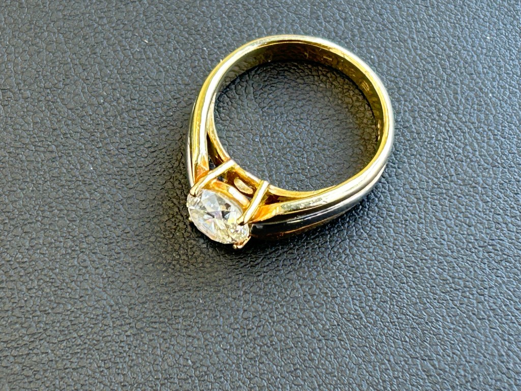 ★ダイヤモンド製品買取★買取店ニコエコ ★上板橋南口から徒歩5分　川越街道沿いです